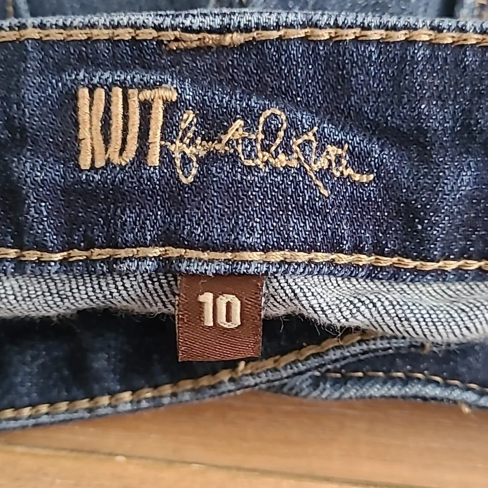 Kut from the Kloth Medium Dark Wash Gidget Fray Jean Short Size 10 - Picture 5 of 7